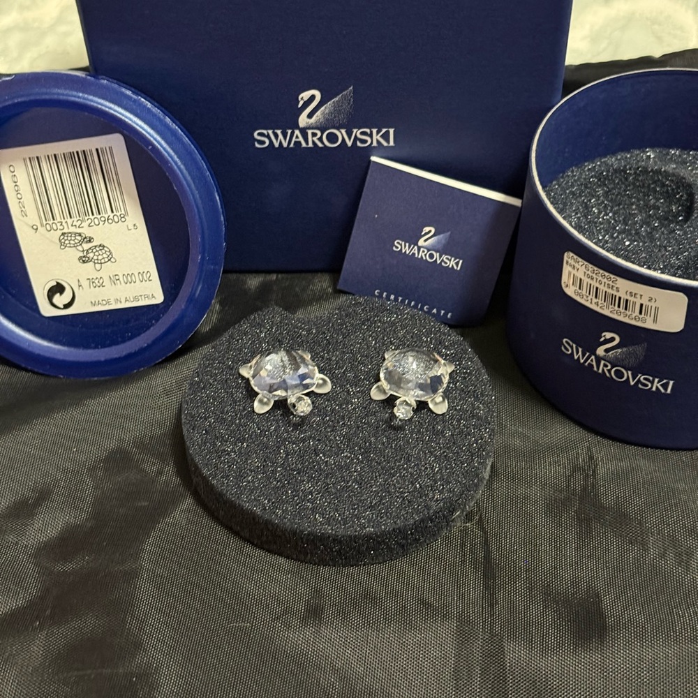 RETIRED SWAROVSKI CRYSTAL BABY TORTOISES BRAND NIB